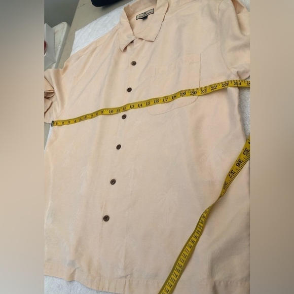 Tommy Bahama 100% Silk Light Orange Palm Tree Textured Hawaiian Shirt XL - Picture 13 of 16